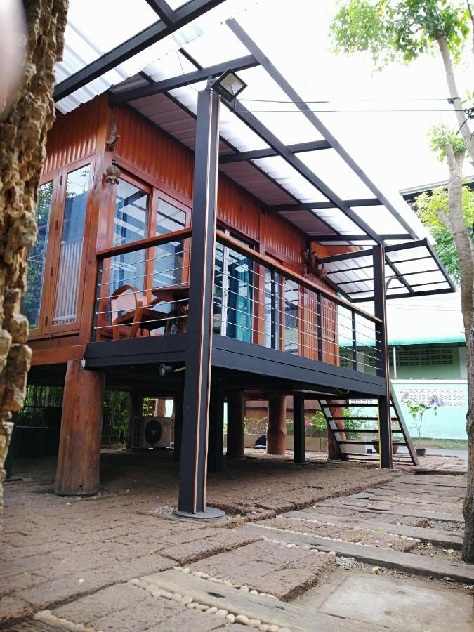 Wood House Pattaya Hotel Eksteriør billede