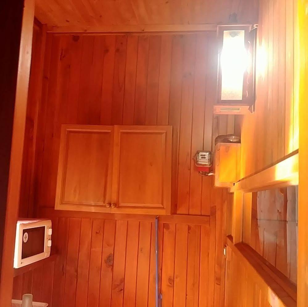 Wood House Pattaya Hotel Eksteriør billede