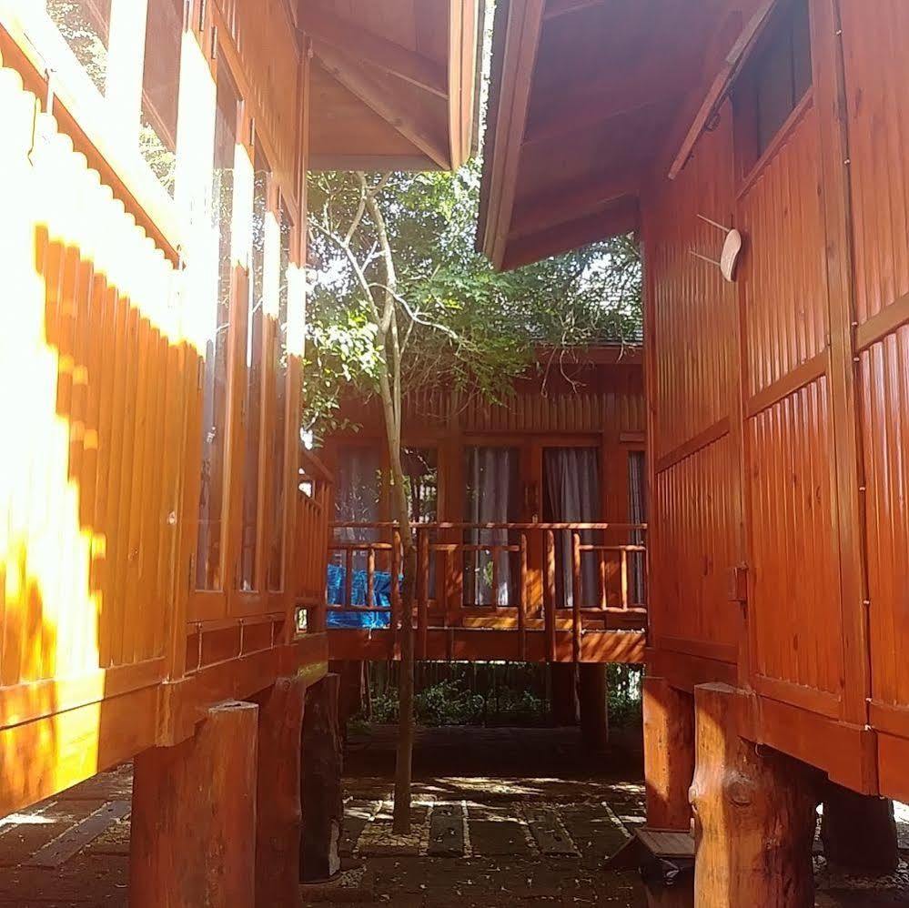 Wood House Pattaya Hotel Eksteriør billede